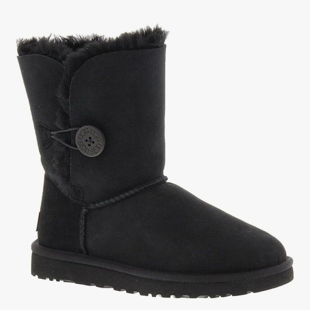 NWT UGG Bailey Boots Size 7 black